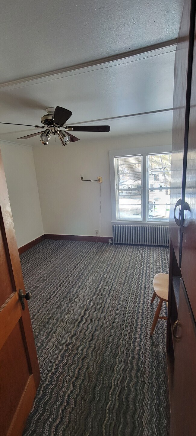 Foto del edificio - 361 Lakeside Ave