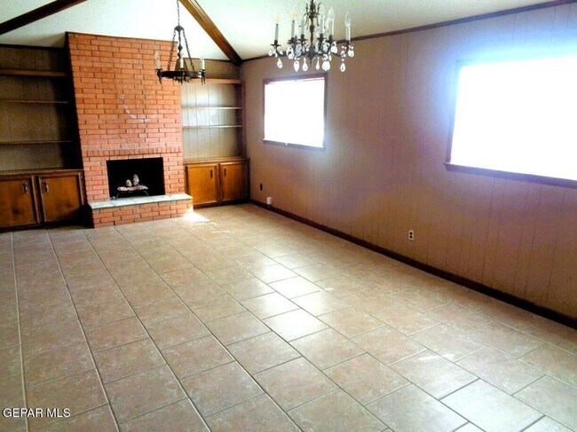 Foto del edificio - 3711 McConnell Ave