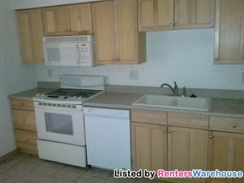 Building Photo - 29 E Pastime Rd