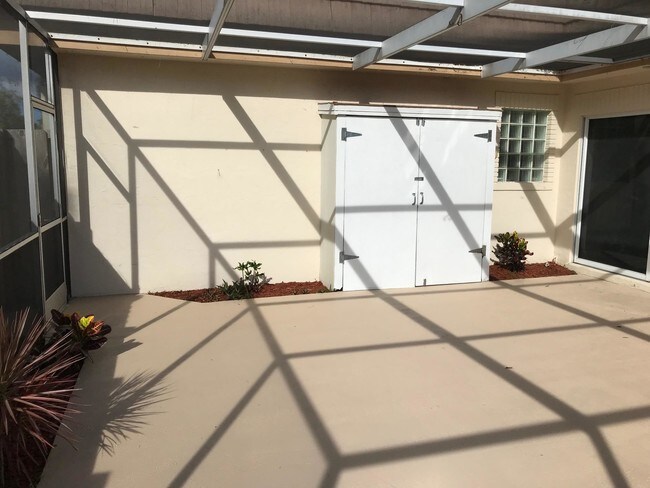 Building Photo - 4356 Hazel Ave