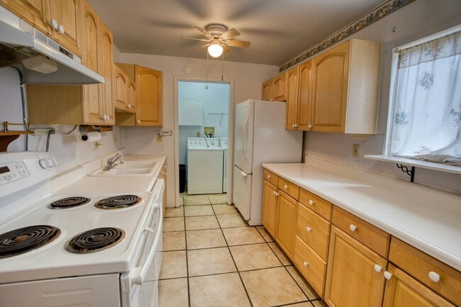 Building Photo - 2073 Thousand Pines Dr