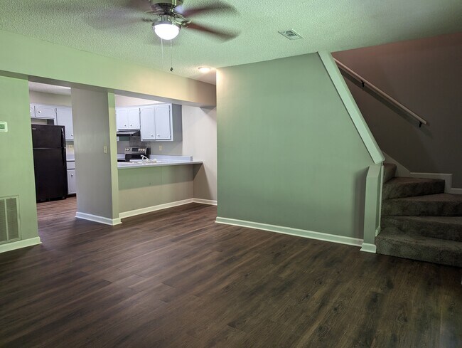 Building Photo - 138 McNeece St