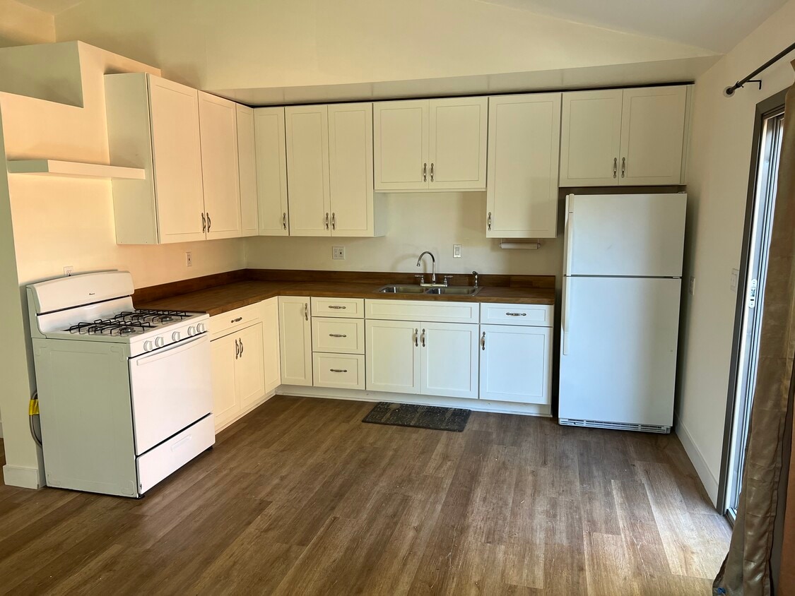 183 Apartments for Rent in Beverlywood, CA Westside Rentals