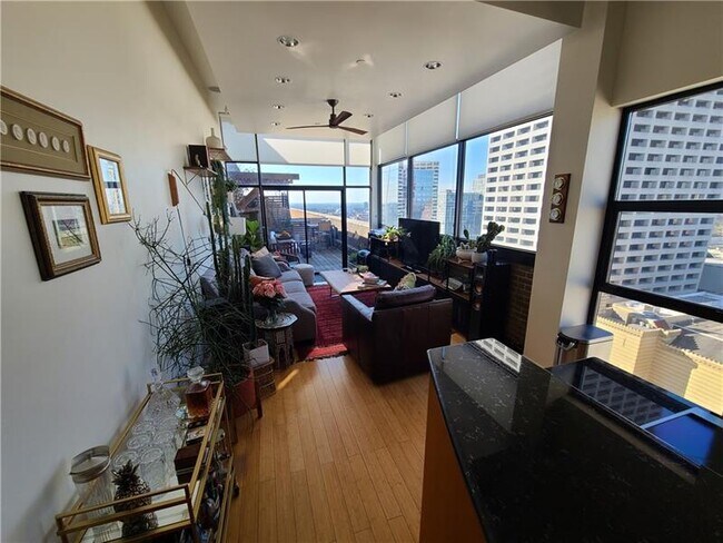 Foto del edificio - 620 Peachtree Rd NE