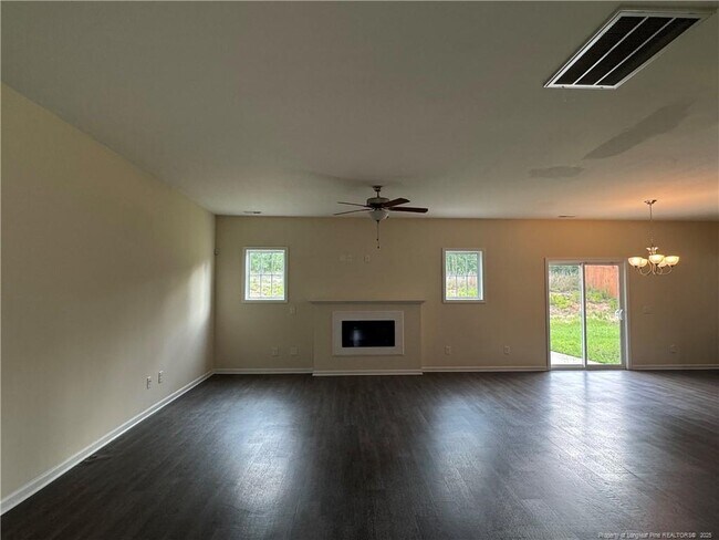 Foto del edificio - 185 Ledgebrook Ln