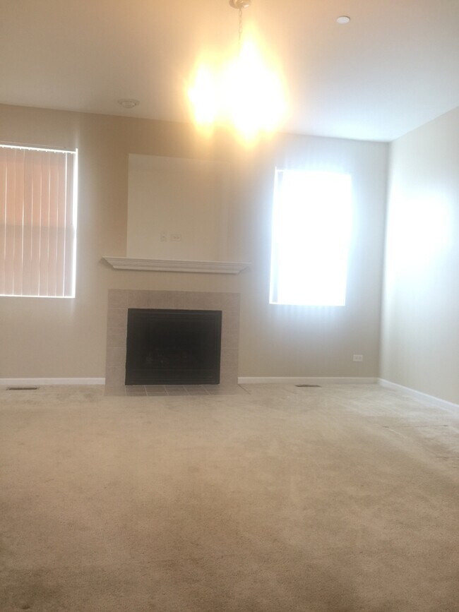 Building Photo - 6531 Blue Sky Ln