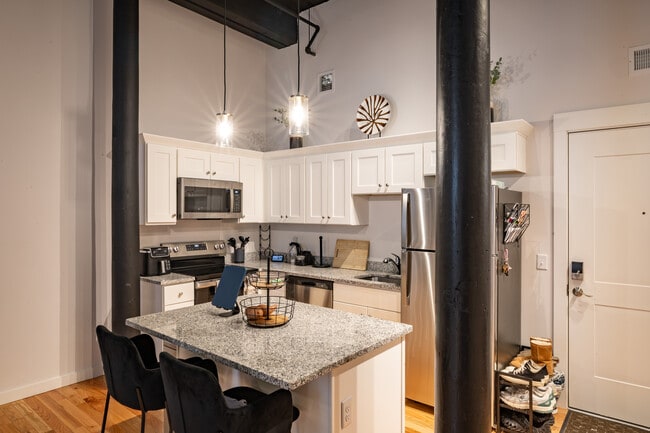 Building Photo - James Corner