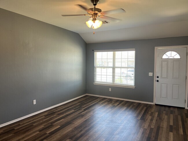 Foto del edificio - 11808 NW 135th St