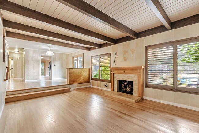 Foto del edificio - Elegant and Spacious 4Bedroom Sunnyvale Home