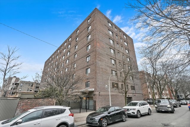 Building Photo - 607 W Wrightwood Ave