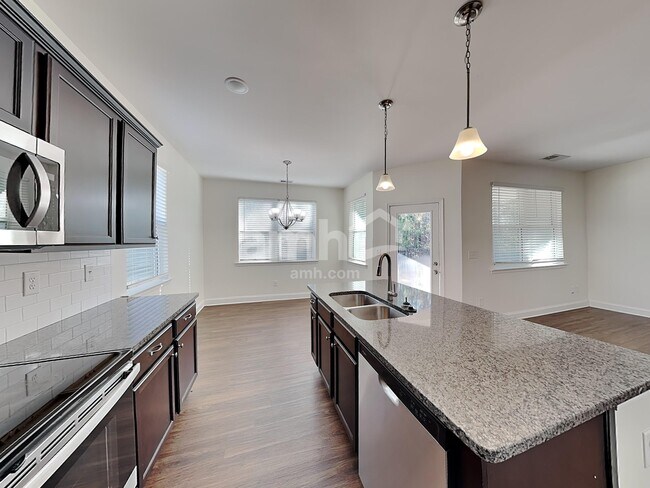 Foto del edificio - 2492 Napa Valley Dr