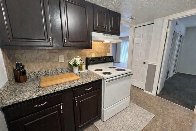 Virtually Staged by ChatGPT - The Woods Apartments