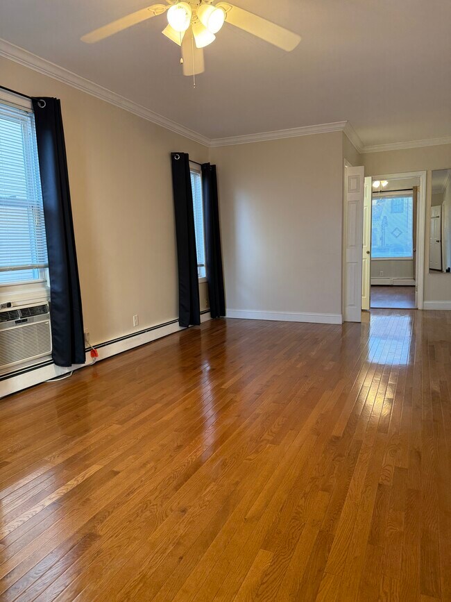 Foto del edificio - 283 Houston Ave