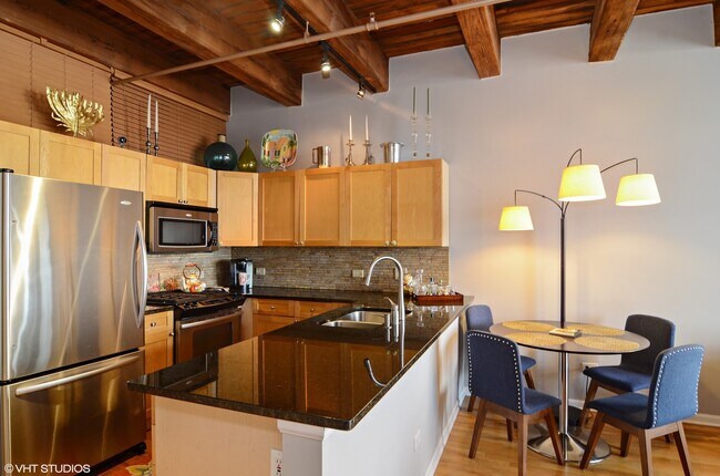 Foto del edificio - 520 W Huron St