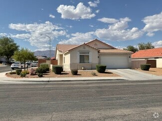 Building Photo - 516 Country Hill Dr