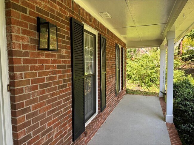 Foto del edificio - 1253 Tinderbox Ln