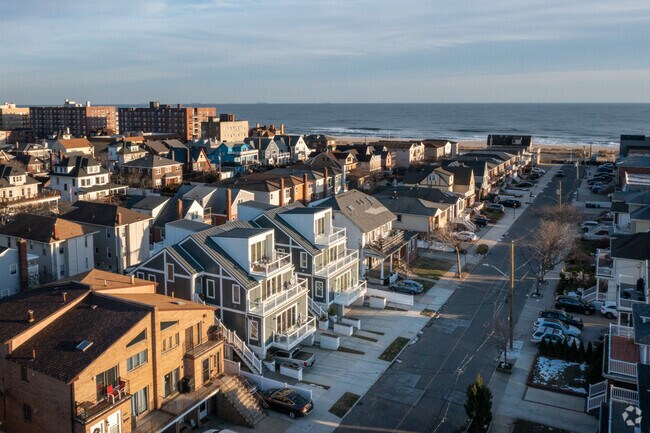 Building Photo - 180 Beach 127Th St
