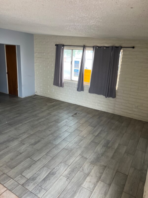 Foto del edificio - 8190 E 20th St