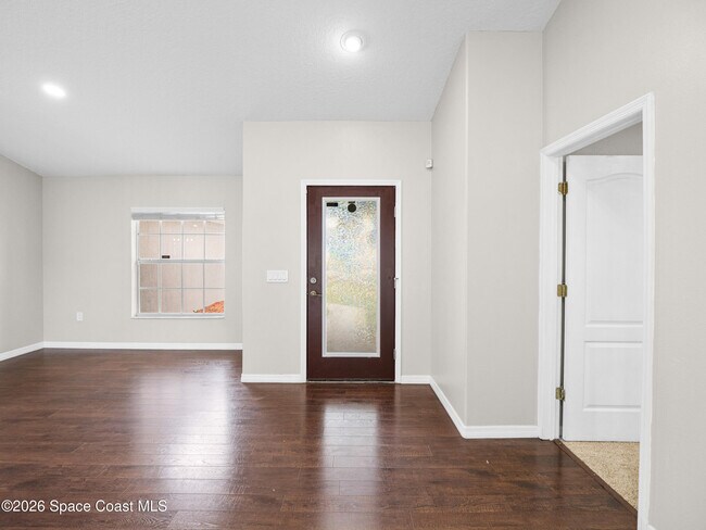 Building Photo - 567 Consolata Ave NW