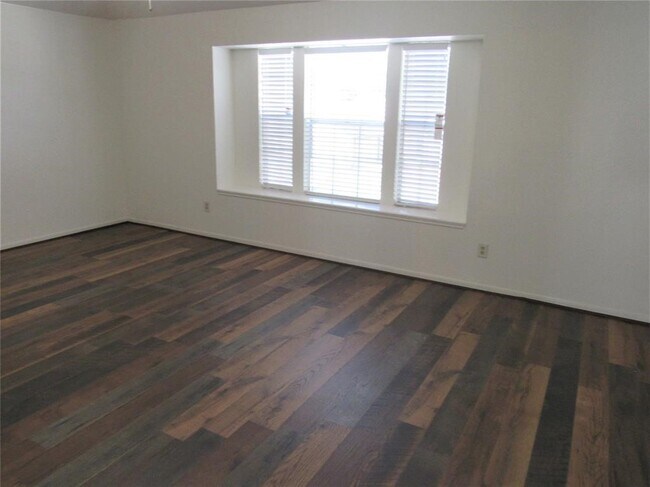 Foto del edificio - 18822 Timber Way Dr