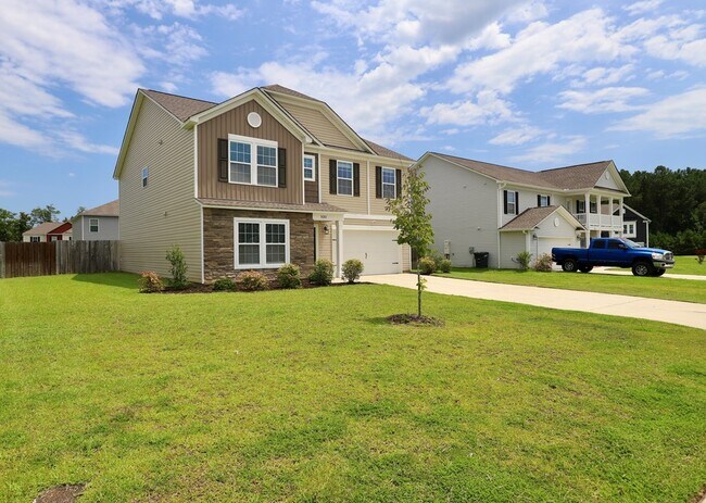 Building Photo - 3680 Moseley Dr