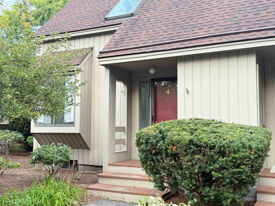 Foto principal - 4 Churchill Ct