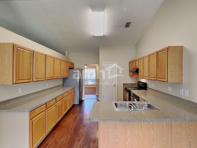 Foto del edificio - 7651 Broadhaven Ct