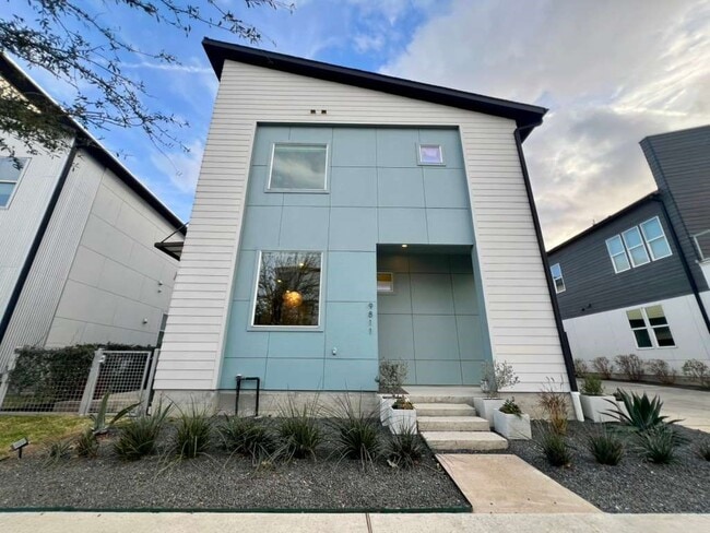 Building Photo - 9811 Mocking Bird Hill Ln