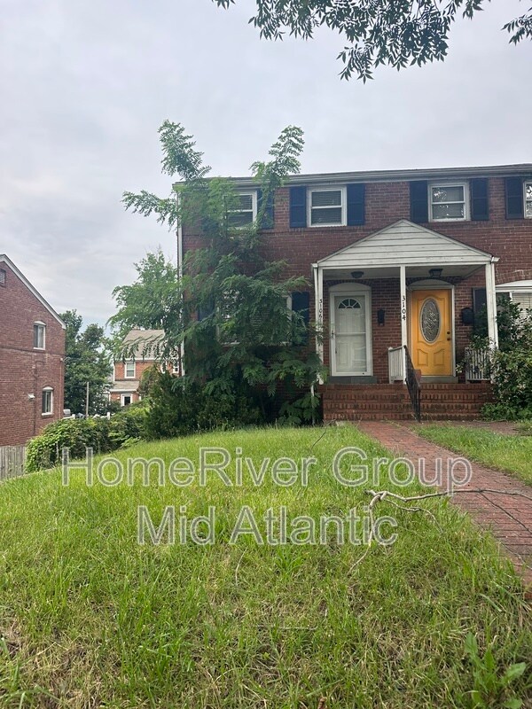 Primary Photo - 3106 S Hayes St