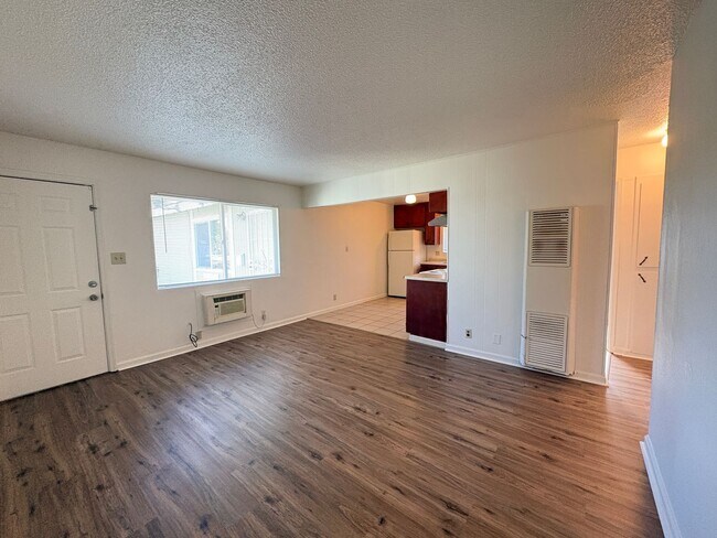 Building Photo - 704-706 San Miguel Ave