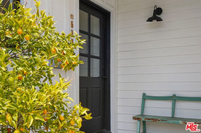 Foto del edificio - 2611 Range Rd