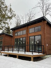 Building Photo - 5487 Front St