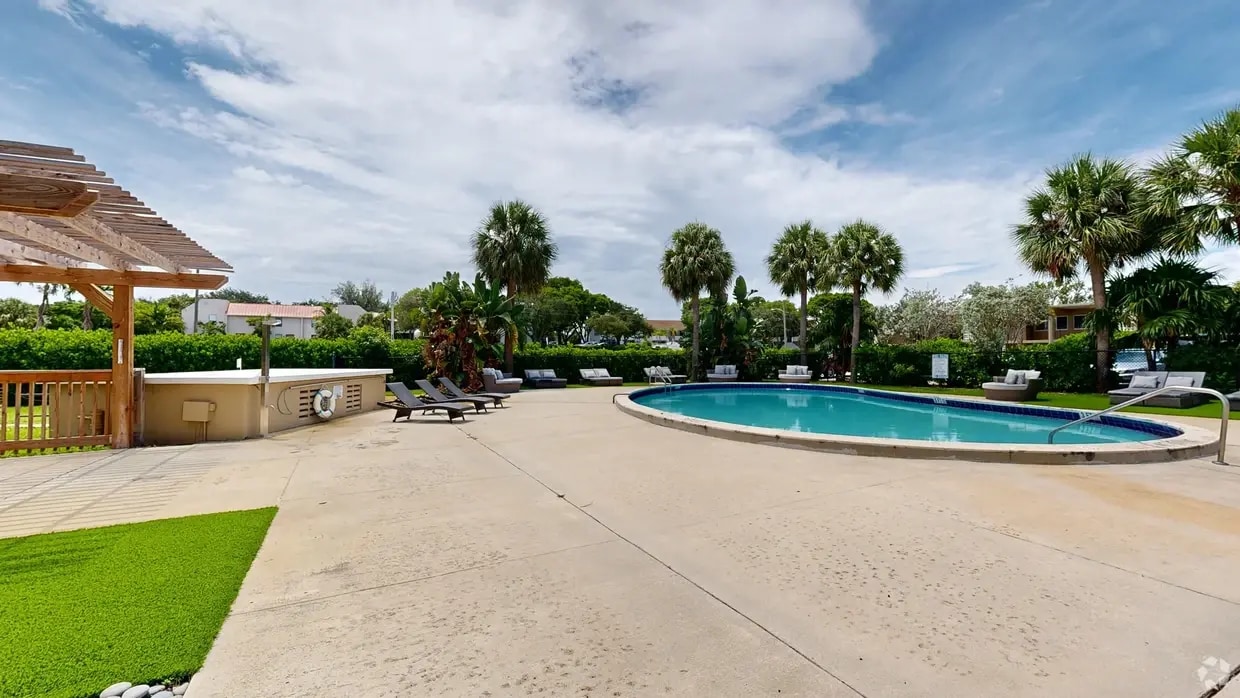Photo - Cynthia Gardens Apartments