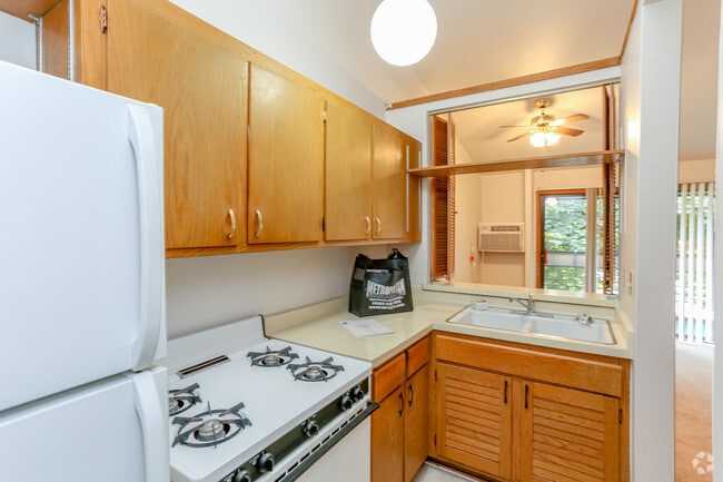 Kitchen - Loomis Hills