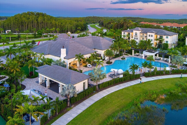 Building Photo - Town Treeline