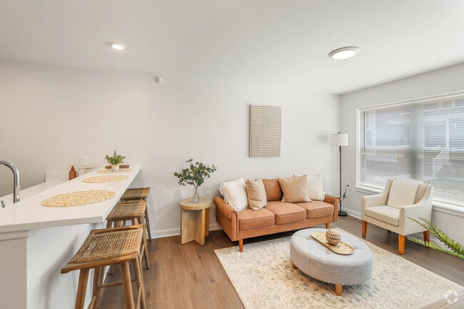 Building Photo - 89th Rising