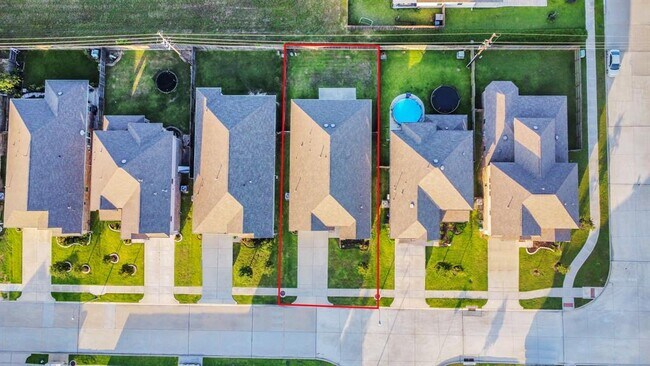 Foto del edificio - 28302 Buffalo Fork Ln