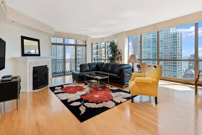 Foto del edificio - 21 E Huron St