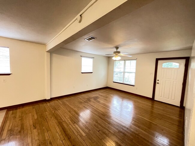 Foto del edificio - 74526 Delta Ave