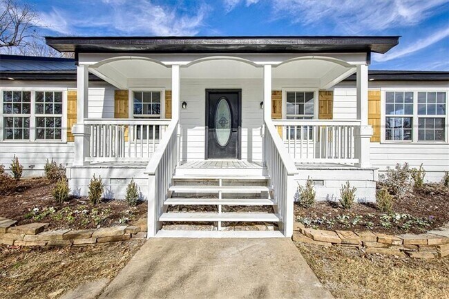 Building Photo - 1830 Wagon Wheel Rd