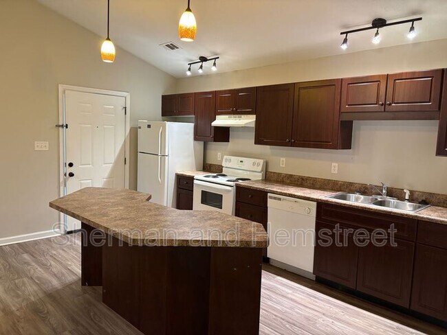 Building Photo - 3400 London Ct SW
