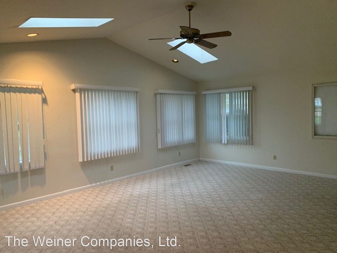Primary Photo - 4 br, 3 bath House - 1056 County Road 2300 E