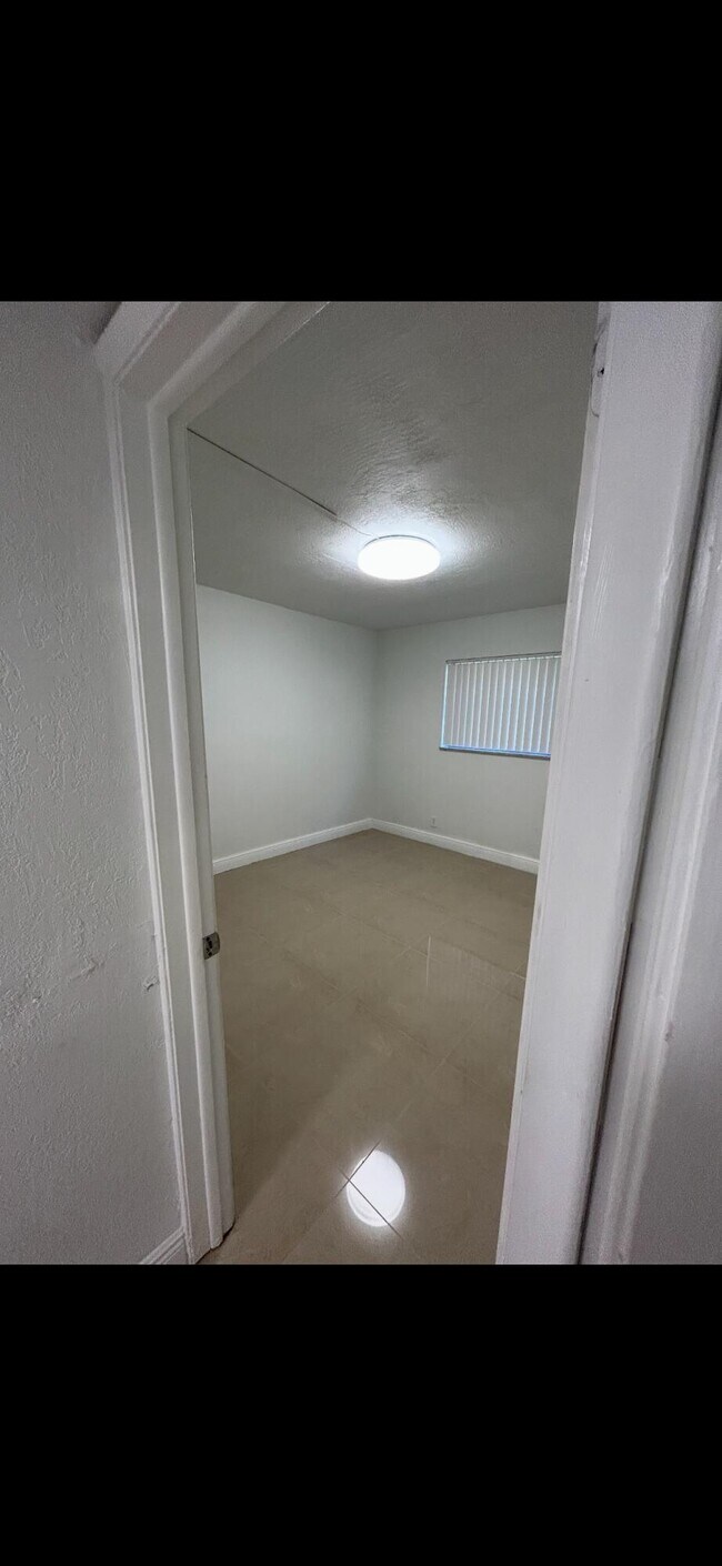 Building Photo - 8704 NW 35th St