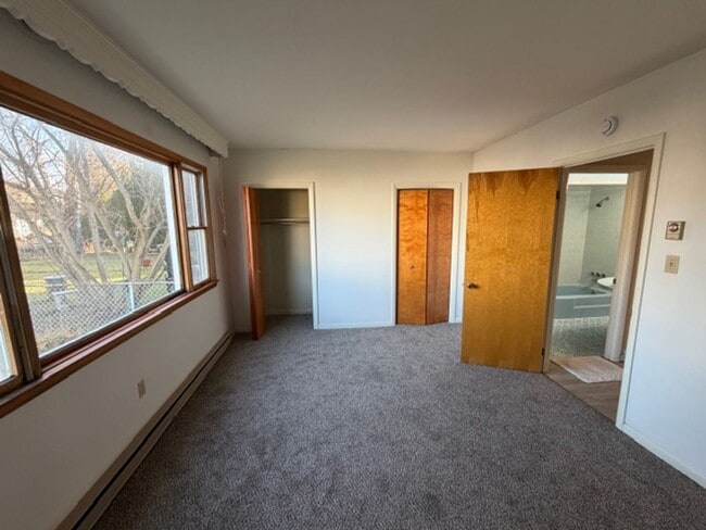 Foto del edificio - 1-bedroom in Hudson section of Plains