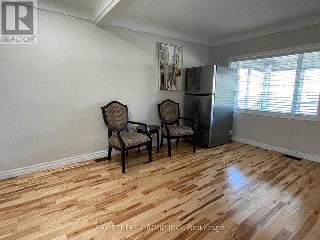 Building Photo - 5720 Peer St