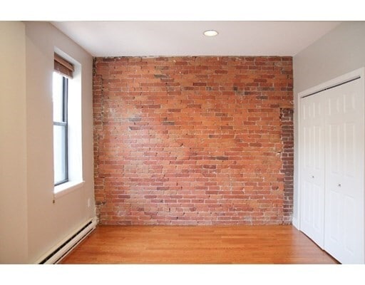 Building Photo - 5 Albemarle St