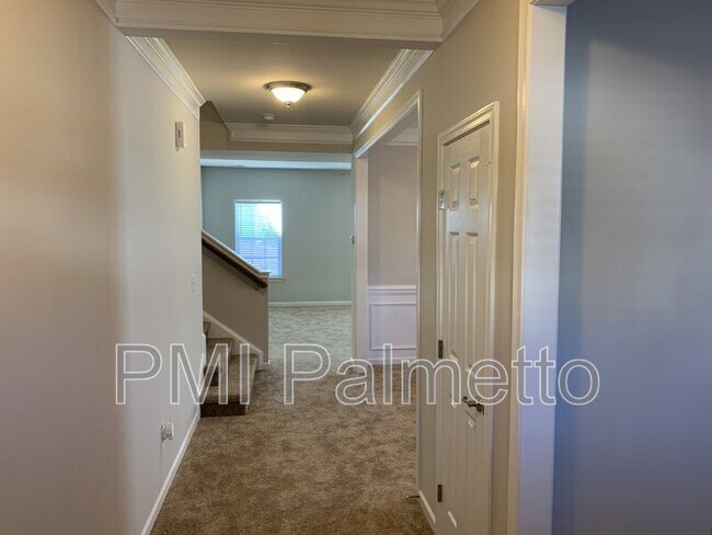 Foto del edificio - 481 Whispering Oak Cir
