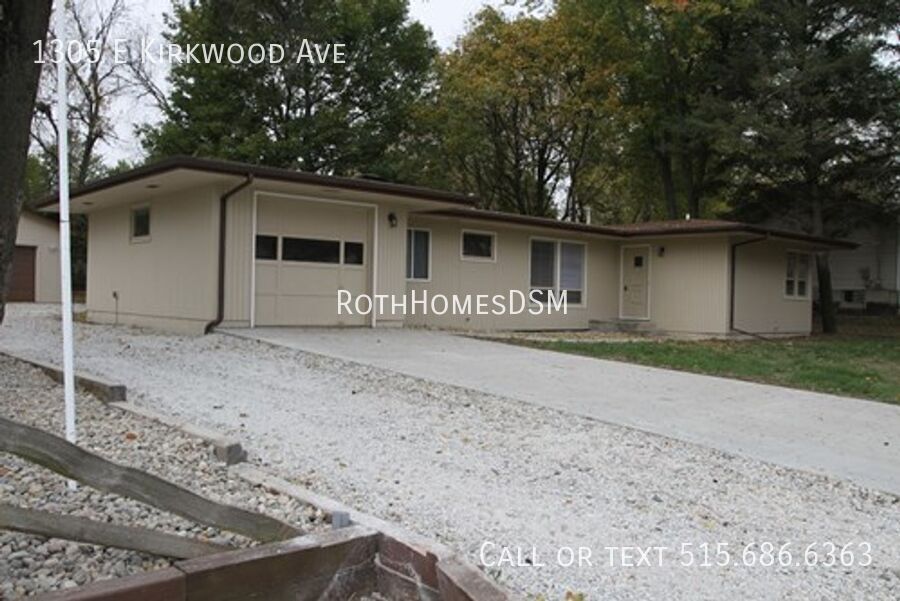 Primary Photo - 2 Bedroom Home with Finished Basement 1 Ca...