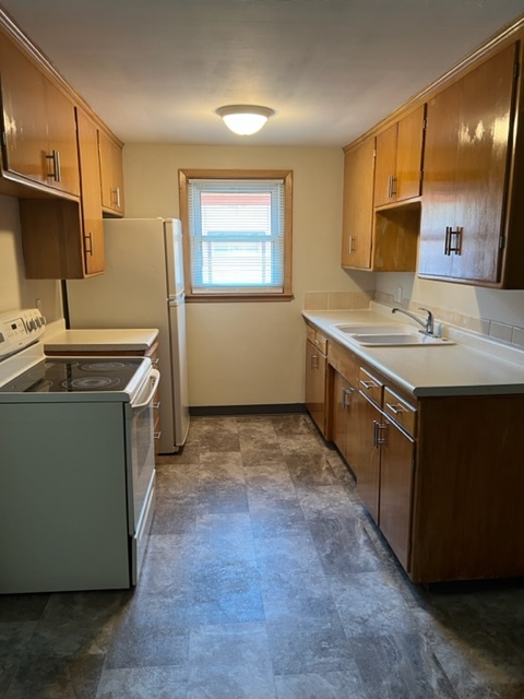 Kitchen - 1912 Washington St