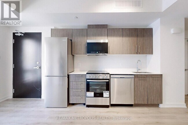 Building Photo - 42-871 SHEPPARD Ave